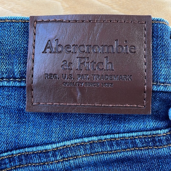 Mens Abercrombie and Fitch jeans. - Picture 4 of 5